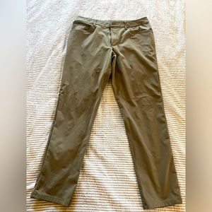 Men’s Lululemon Pants 35x30